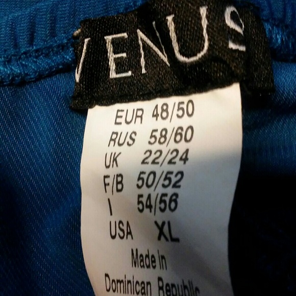 Dress - Picture 4 of 4